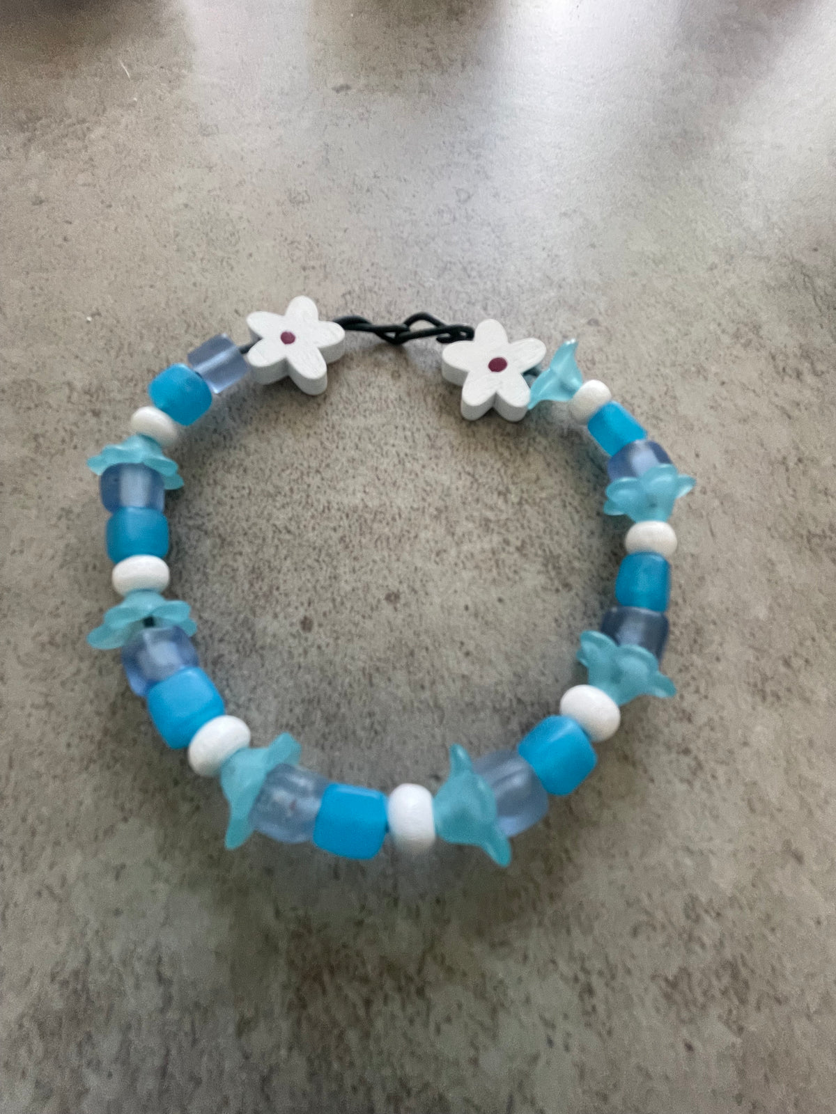 Blue & White Flower Beaded Bracelet